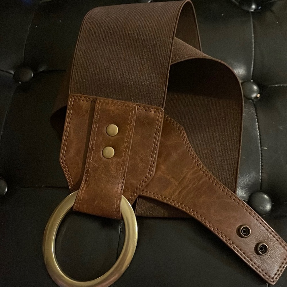 Chico’s belt